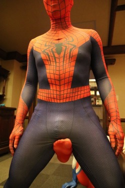 thesidekink:  Mmm love it when spidey gets some attention on his bulge. 