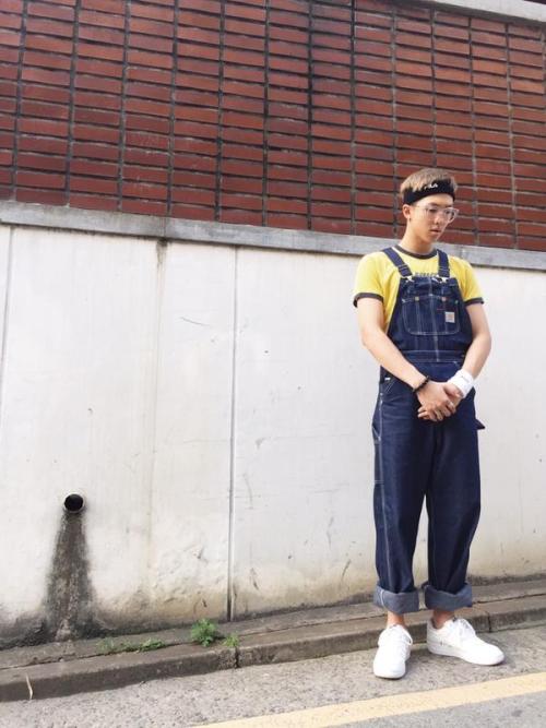 150715 Rap Monster’s Tweet시무-룩 #김데일리pic.twitter.com/WdUFs2GBzsSullen-look #KimDaily Trans cr; Ivy @ 