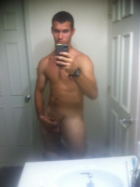 betomartinez:  Beto’s Corner  http://betomartinez.tumblr.com/