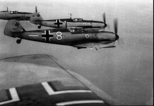 panzerknacker88:Bf.109Es  of the Jagdgeschwader 26 “Schlageter in flight over the English Channel. A