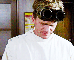     favorite movies: dr. horrible’s sing-along blog (2008)    “The world is a mess, and I just need to rule it.”      