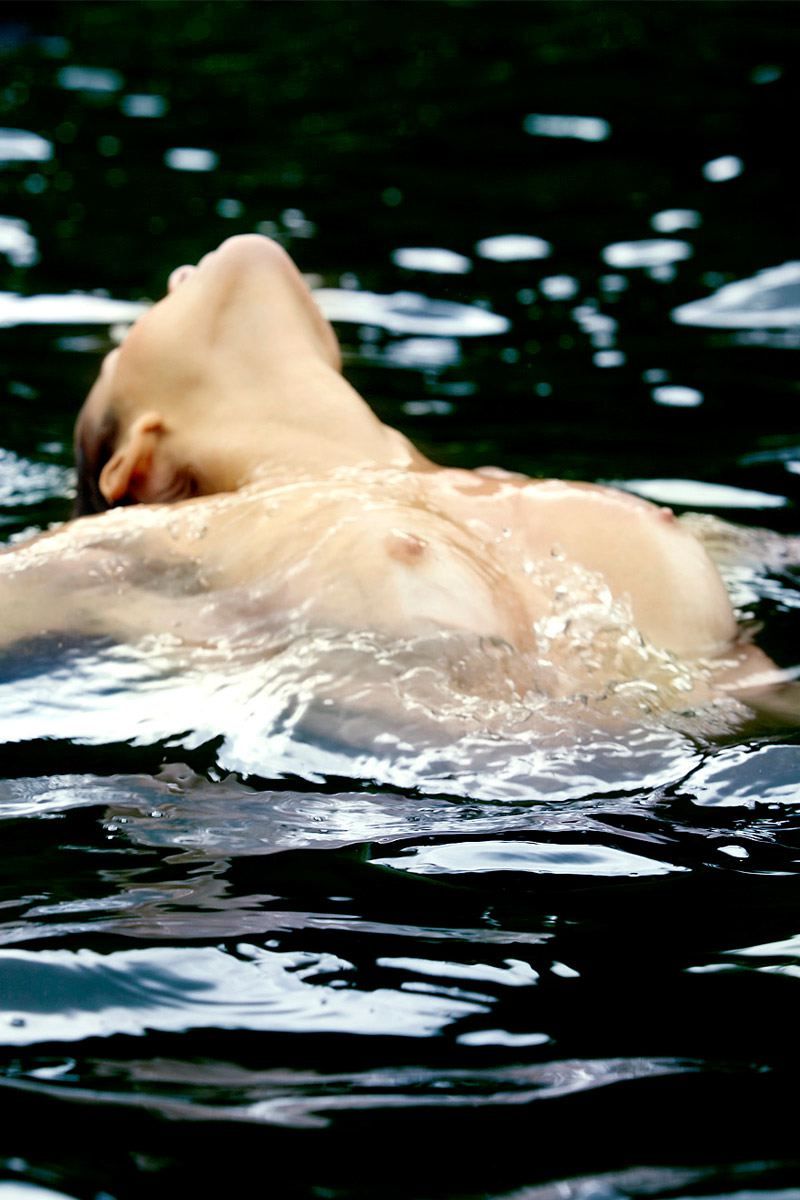 Nude in Missouri