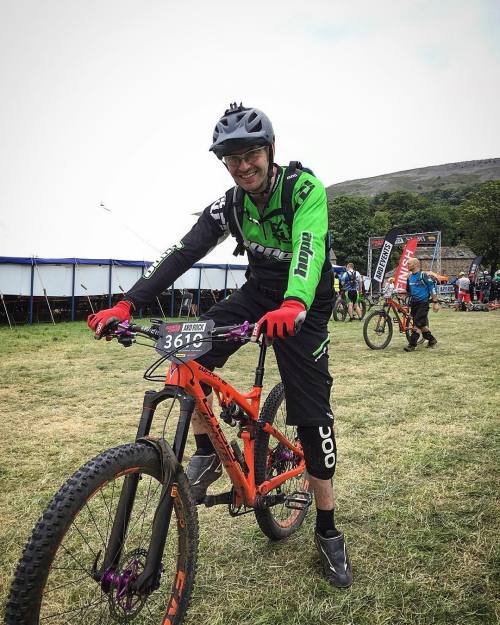 hopetech: Sometimes there’s nothing better than heading out on the trails and bumping into riders wh