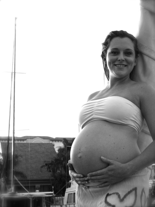 @enceinte_nu enceintenue.tumblr.com #enceinte #pregnant