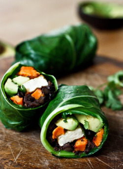 workit-gal:   beautifulpicturesofhealthyfood:  Roasted Yam and Chipotle Black Bean- Collard Green Wrap, cut in half and served with a little Chipotle-Lime Vinaigrette, for an extra burst of flavor…RECIPE  Mmmmmmmm 