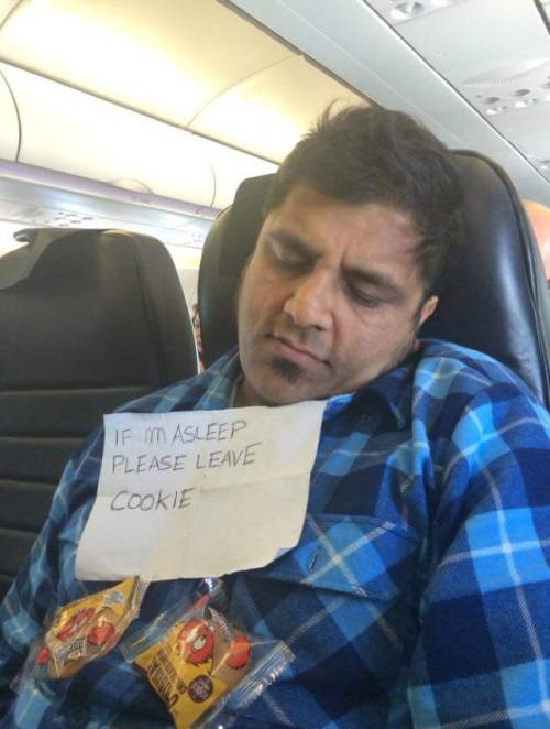 meladoodle:  My friend is on a flight and has taught us all that if you don’t ask, you don’t get