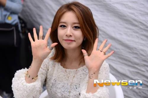 JiYeon (T-ara) - Seoul Multicultural Festival Backstage Pics