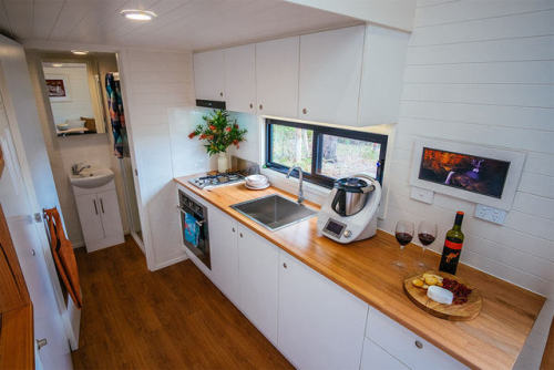 dreamhousetogo: The Adventure Series 6000SL by Designer Eco Tiny Homes