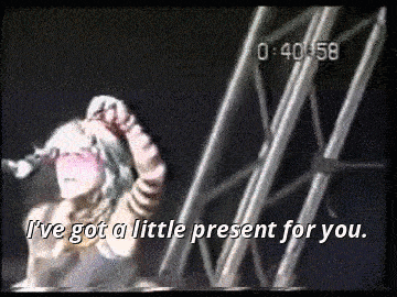 dreaming-inpepperland:L7’s infamous performance