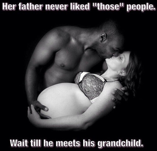 ineedtobreedblack:  Its an OBLIGATION ( BREED BLACK ) !