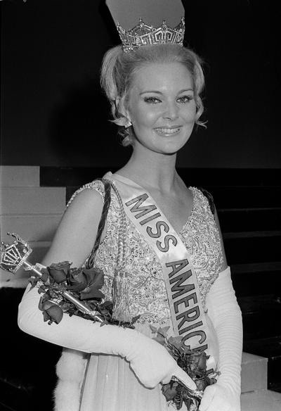 Pamela Eldred, winner of Miss America 1970 at the Miss America 1970 pageant on September 6, 1969.