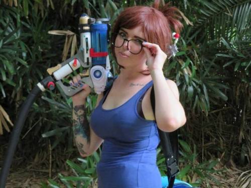 Cosplayed Mei today! Didn’t stay in Jacket long as I overheated within 10 minutes it was so hot, yay