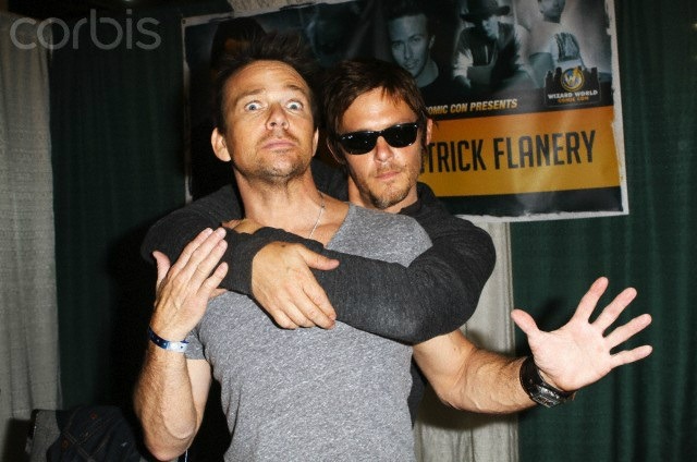 dingoespain:  It’s a Flandus sort of day. Watching the Saints. Beautiful art by