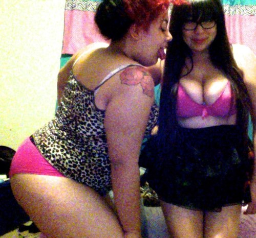 latinas-amateurs: zirkhan:Fatass &amp; Big Titties if you enjoy my tumblr, you definitely will l