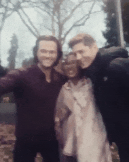 nothingidputbeforeyou:  Jared fixing his beautiful hair before he and Jensen take