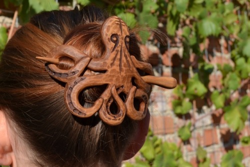 sosuperawesome:Hand Carved Hair Barrettes, by Ivaylo Zlatev on EtsySee our ‘hair accessories’ tag