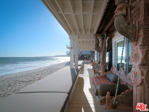 Jeremy Piven&rsquo;s Malibu home for rent.bit.ly/18qN7Ij