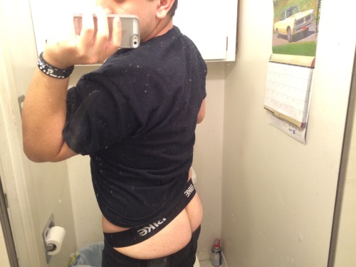 dropalexdead:  So I discovered recently that I’m not a fan of wearing a jock around (unless my bf is gonna rip it off of me). I swear, got denim burns on my ass. Haha. 