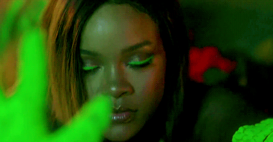 aquamzan:robyn rihanna fenty  as poison ivy