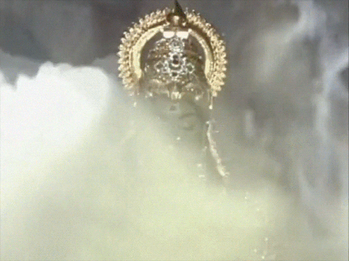 mmatangi:  Watch Matahdatah Scroll 01 Broader Than A Border by M.I.A.