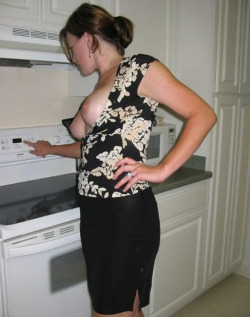 hotlocalmoms:  Looking to Meet Local Milfs? Join Free Now! 