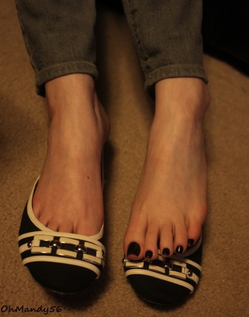 black toes