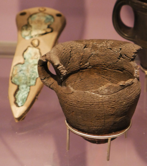 Bronze Age daggers and artefacts, Royal Albert Museum and Gallery, Exeter, 29.12.17.