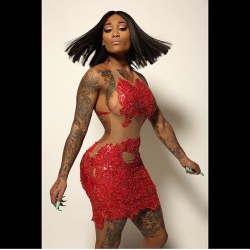 ywnlife305:  @mizhani_movement | #dopegirls2016