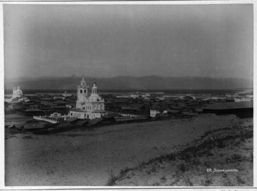 Spasskaya Church (Ulan-Ude), which was blown up in 1936.  In the background is Odigitrievsky Cathedr