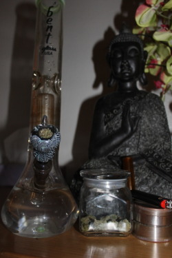 novac0caine:  smokin buddah 