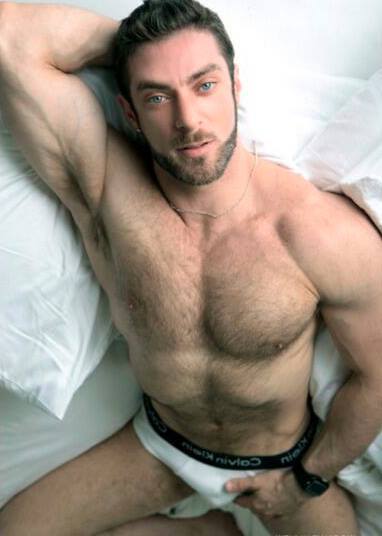 menobsession:  ARMPIT OBSESSION MONTH. Click here for more, slut. 