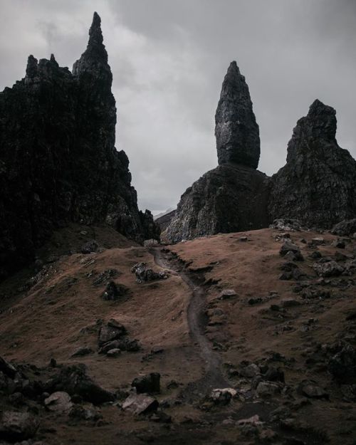 lamashtu666: Skye