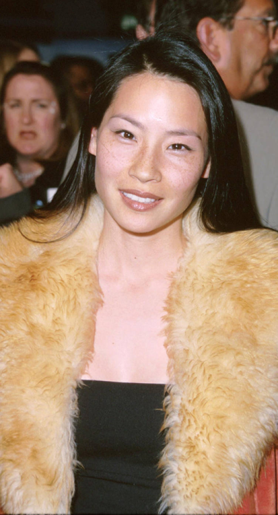 shesnake:Lucy Liu at the premiere for Go, 1999