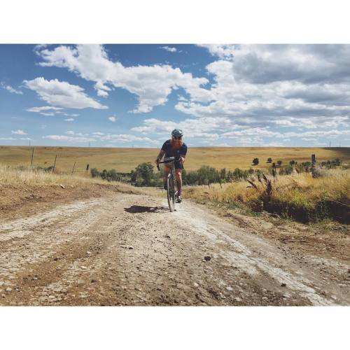 hello-velo:  Photo by donalrey Connect with Hello-Velo on Instagram @tommy_takeiteasy