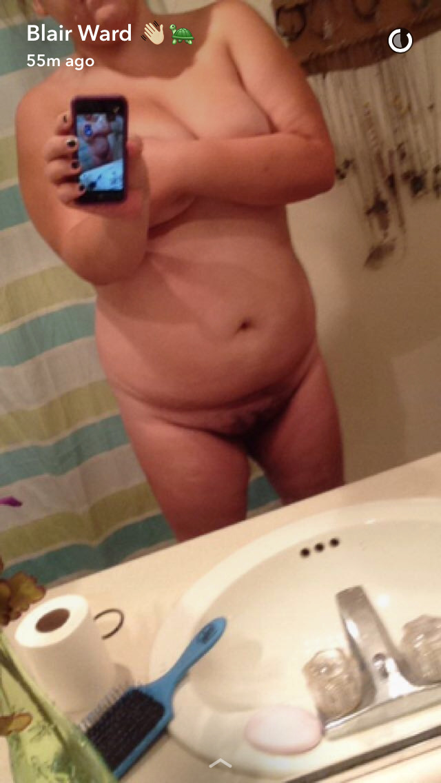 officialblairward:  Pre-Shower Snapchat Fun!*ahem* click here if you’d like access