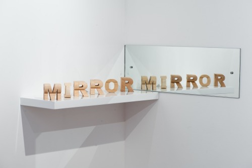 »mirror« by james hopkins (+)
[via]