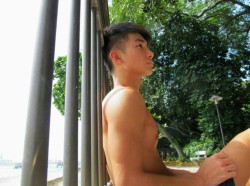 sgboygasm:  Young hot SG boy! - @kelvee_anderson