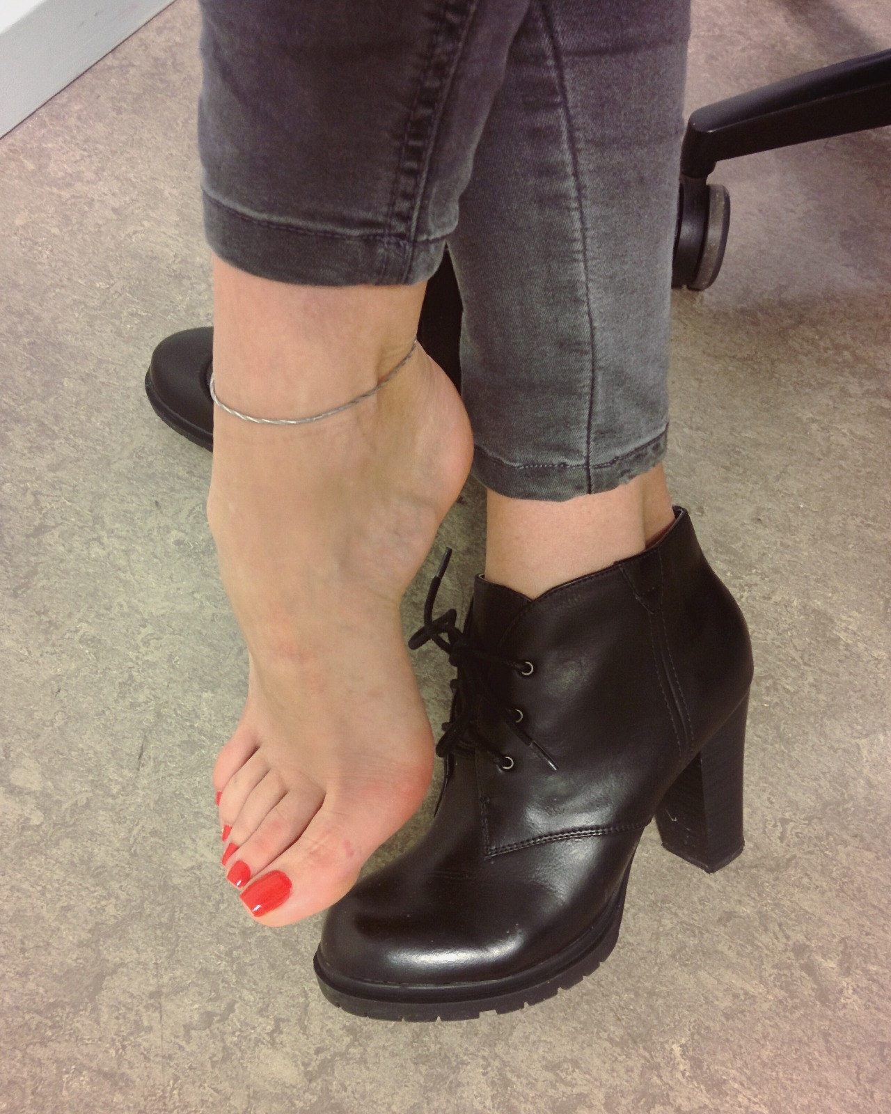 footsiepattes:  I gave you all my thoughts.And I lost my mind.