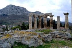 historyfilia:Temple of Apollo with Acrocorinth