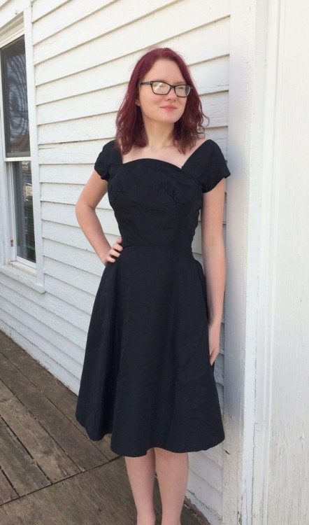  50s Black Party Dress Hattie Carnegie Full Skirt Vintage Holiday Cocktail S https://www.etsy.com/listing/558375326/50s-