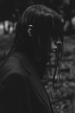 jinxproof:  Rue IngramHeroine Magazine n°9ph. Hugh Lippe