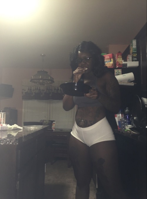 insecure-beautyy: Good Morning, Shout out to my diet