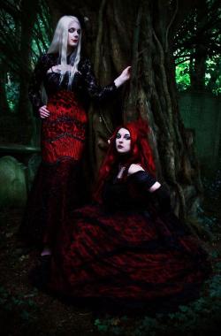 victorian-goth:  Victorian goth http://victorian-goth.tumblr.com/