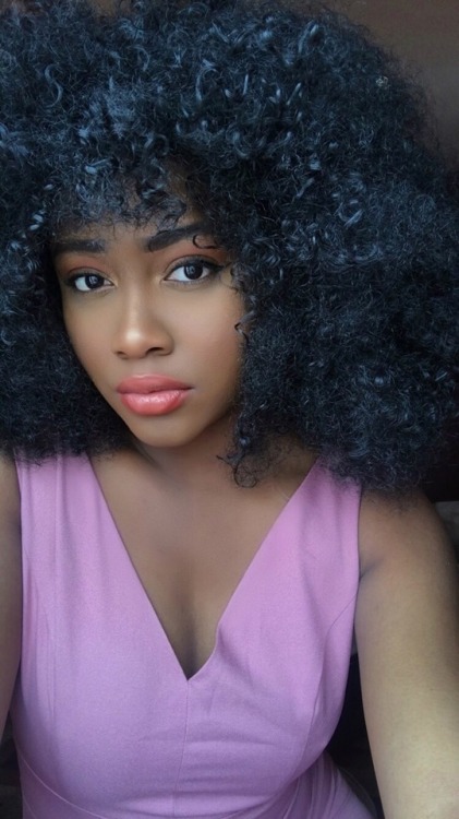 yung-caged-and-restless:Another day, another photoset. Obviously I wasn’t happy with my day lol