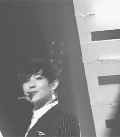 kimp05:  sweaty, smiling lee joon, what more can I ask for? 