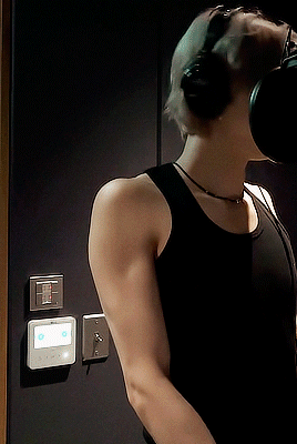 Yeonjun Recording 'chasing That Feeling'