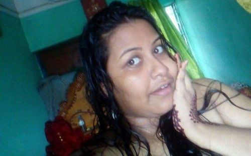 my-romantic-couple: Gulab, Bengal, 30. Only Bengali contact. i want bhabi