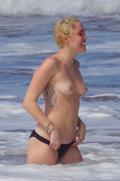 thoinks:Miley👀