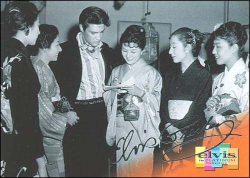 Elvis with Yumi Shirakawa (白川 由美), Hideko Takamine (高峰 秀子), Satoko Minami (南左斗子), Masako Uji (宇治みさ子)