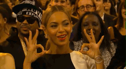 Heyveronica:  Beyonce Being Beyonce. 
